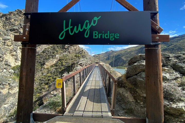 Lake Dunstan Discovery Day Tour by eBike with Shuttle - Photo 1 of 7